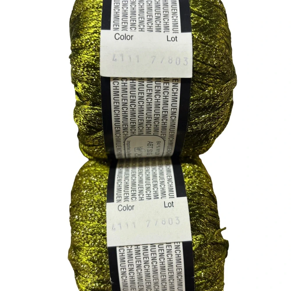 Muench Verikeri Yarn Metallic Gold Green 84% Nylon 16% Polyester Set of 2‎